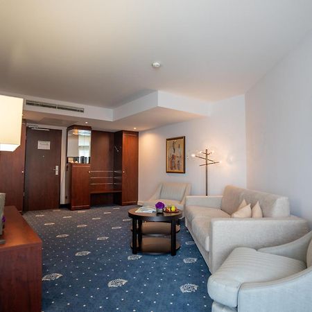 Hotel Vier Jahreszeiten Starnberg Esterno foto