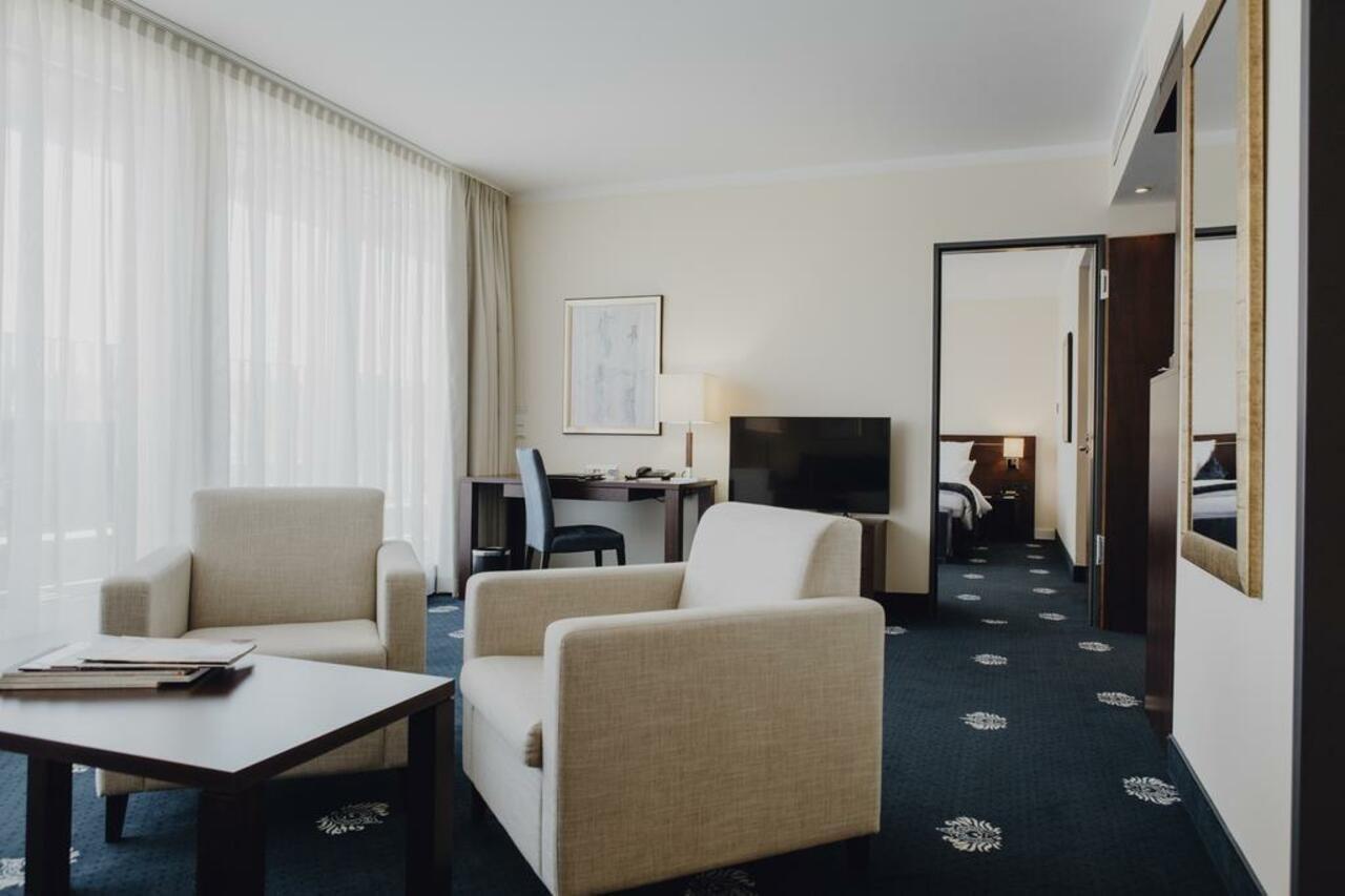 Hotel Vier Jahreszeiten Starnberg Esterno foto