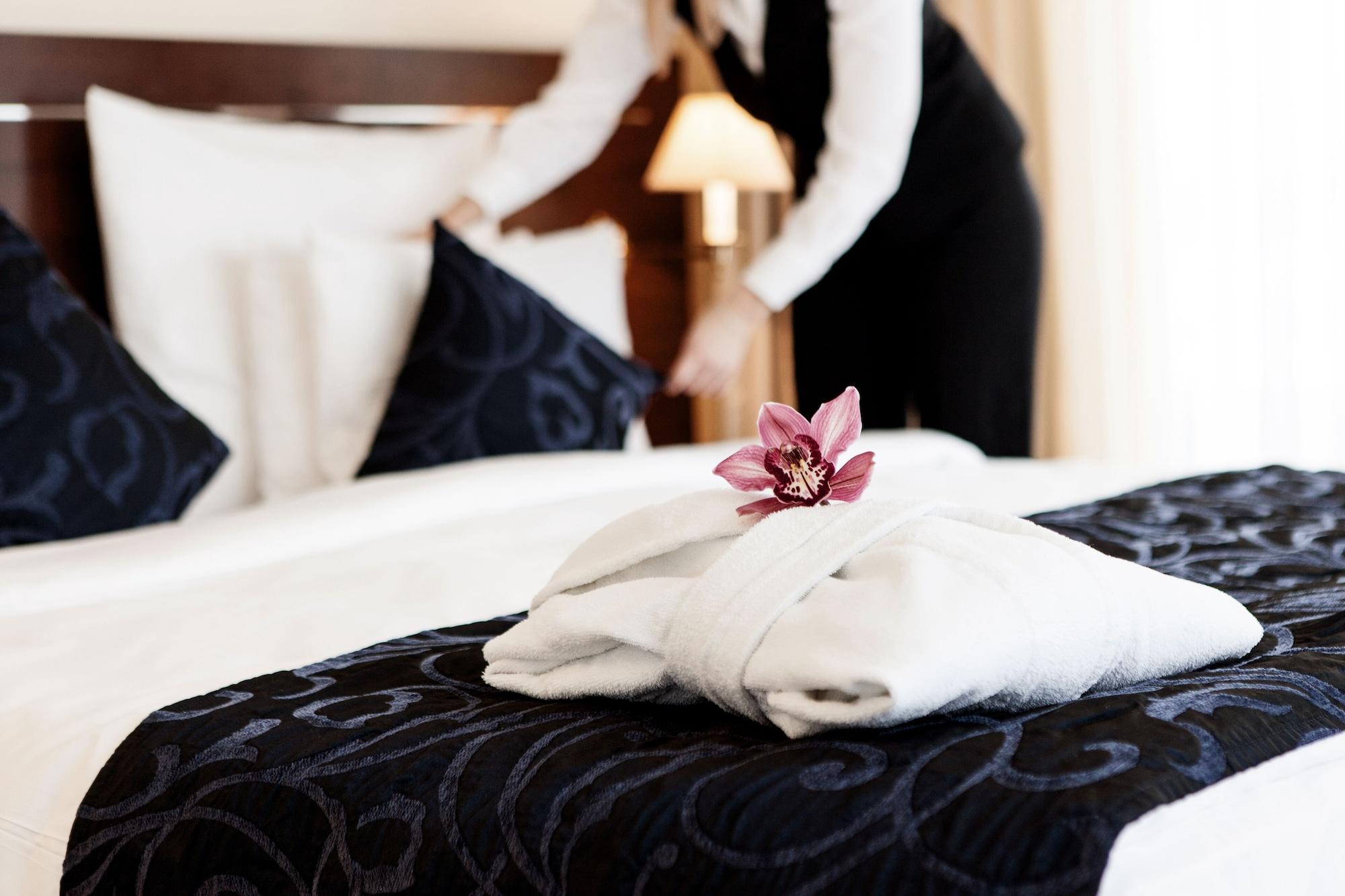 Hotel Vier Jahreszeiten Starnberg Esterno foto